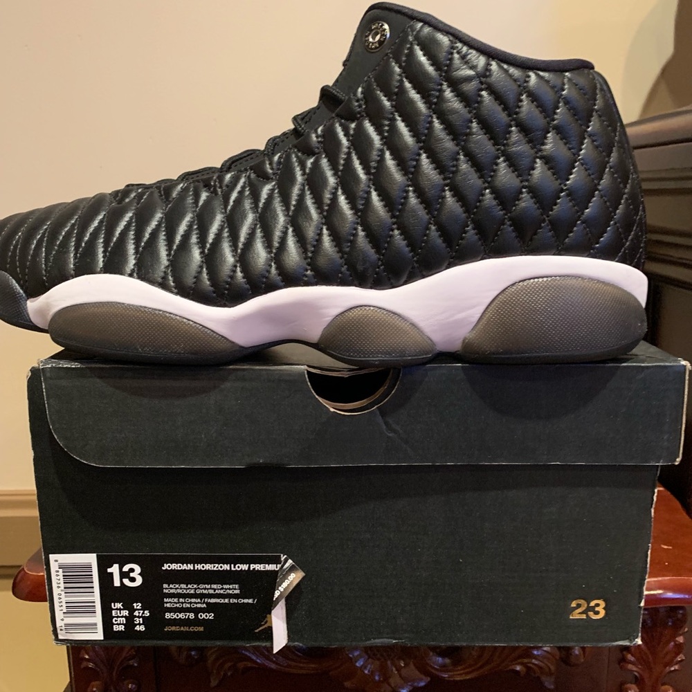 Jordan retros (sale)